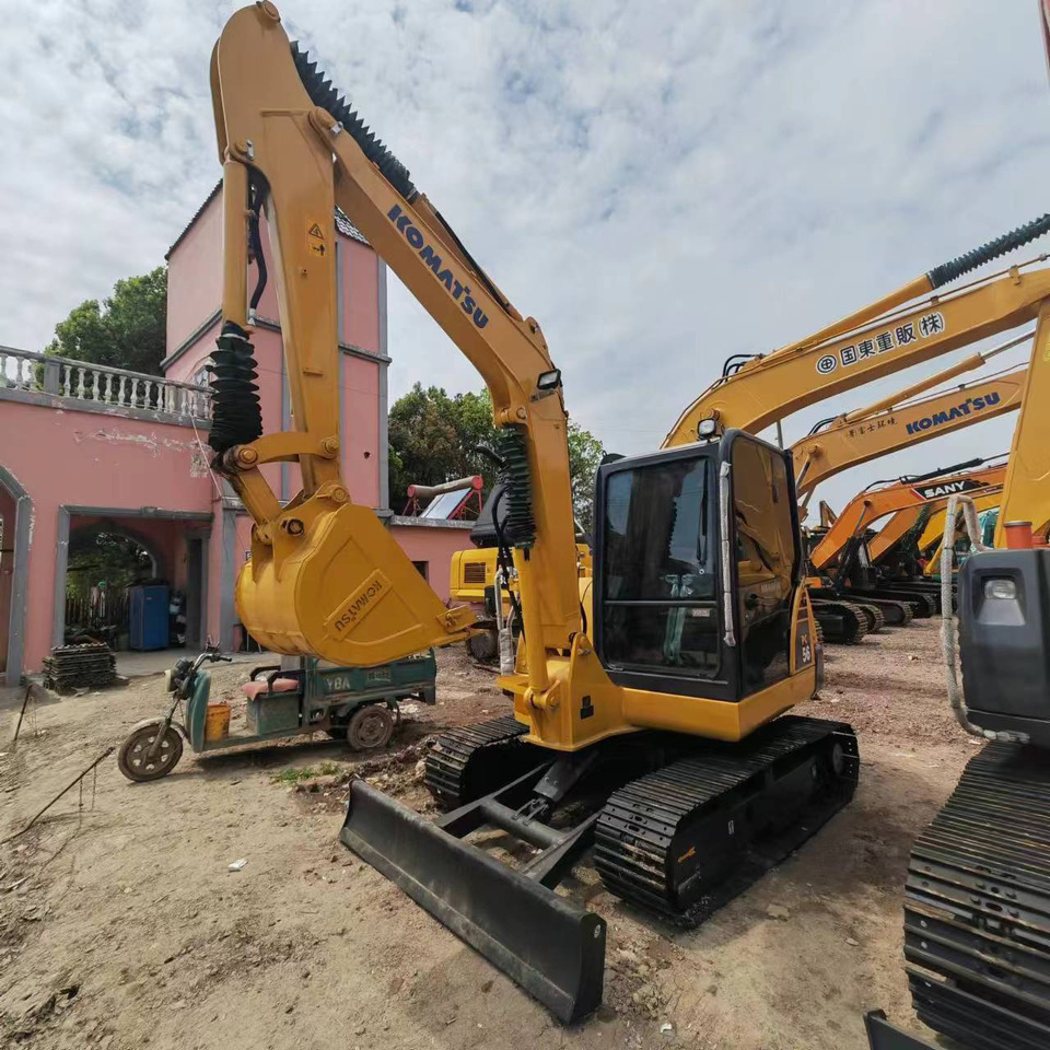 KOMATSU PC56 - Гусеничный экскаватор: фото 1 KOMATSU PC56 - Гусеничный экскаватор: фото 1