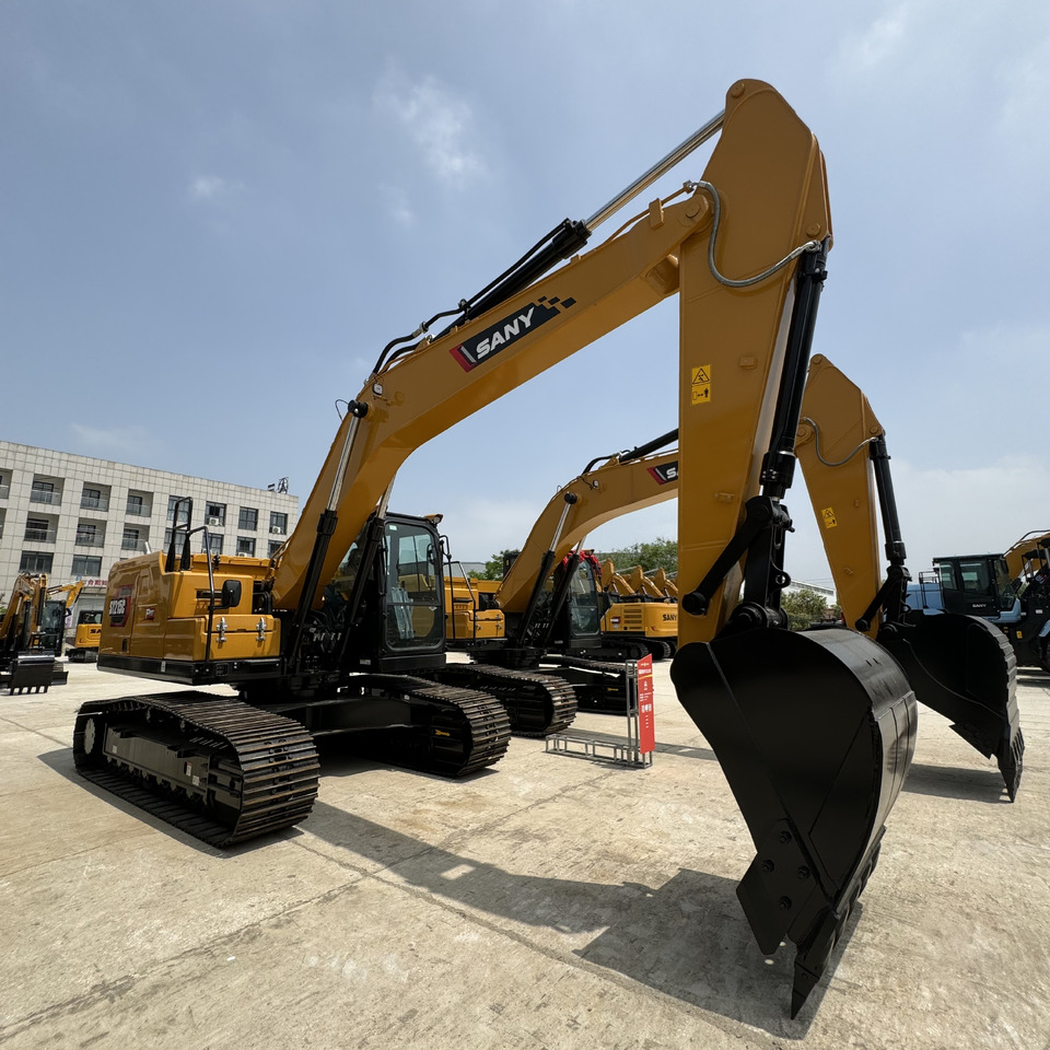 SANY SY215C - Гусеничный экскаватор: фото 1 SANY SY215C - Гусеничный экскаватор: фото 1