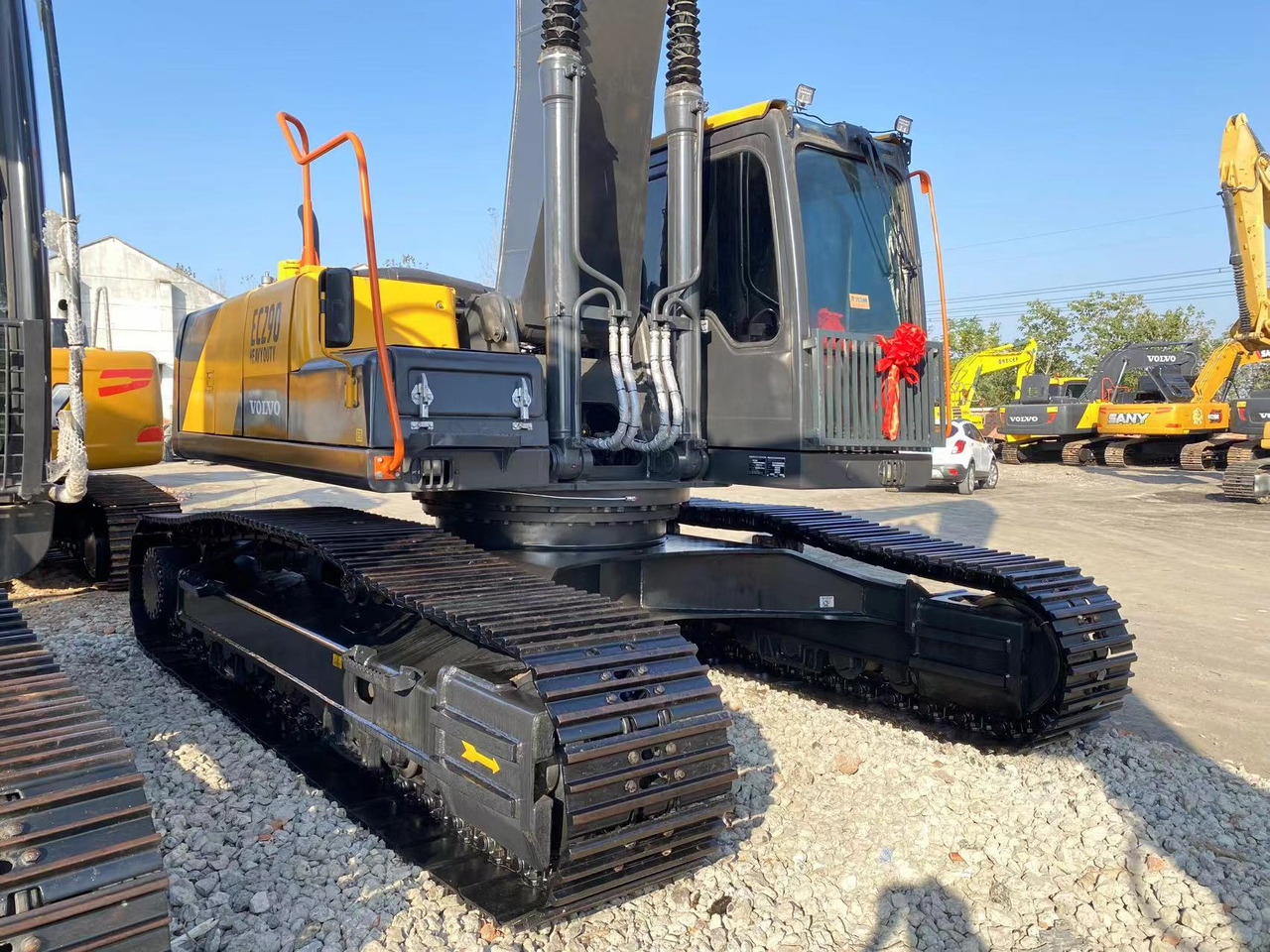 VOLVO EC290 - Гусеничный экскаватор: фото 3 VOLVO EC290 - Гусеничный экскаватор: фото 3