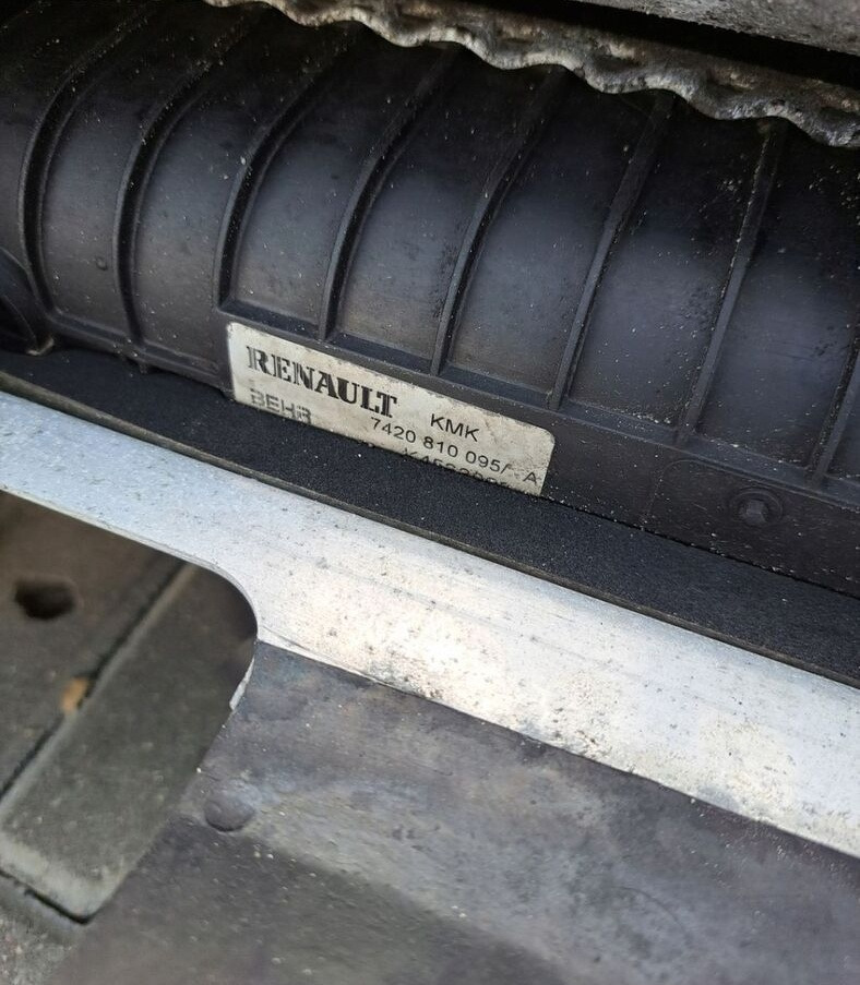 Behr KOMPLET CHŁODNICA VOLVO FE RENAULT PREMIUM DXI 7 - Радиатор для Грузовиков: фото 5 Behr KOMPLET CHŁODNICA VOLVO FE RENAULT PREMIUM DXI 7 - Радиатор для Грузовиков: фото 5