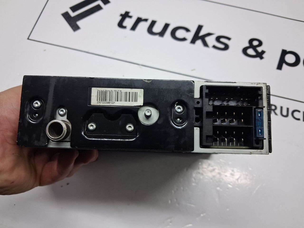 DELPHI RADIO DELPHI RADIOODTWARZACZ CD 12V RENAULT PREMIUM MIDLUM GAMA T ORYGINAŁ - Кабина и интерьер для Грузовиков: фото 4 DELPHI RADIO DELPHI RADIOODTWARZACZ CD 12V RENAULT PREMIUM MIDLUM GAMA T ORYGINAŁ - Кабина и интерьер для Грузовиков: фото 4