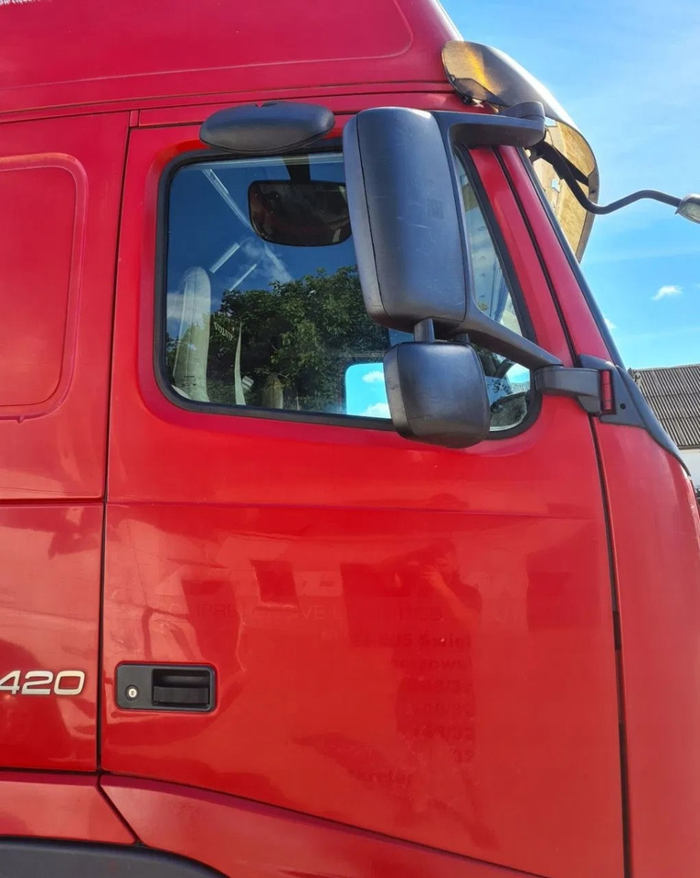 DRZWI KOMPLETNE PRAWE VOLVO FH 13 LIFT EURO 5 - Дверь и запчасти: фото 2 DRZWI KOMPLETNE PRAWE VOLVO FH 13 LIFT EURO 5 - Дверь и запчасти: фото 2