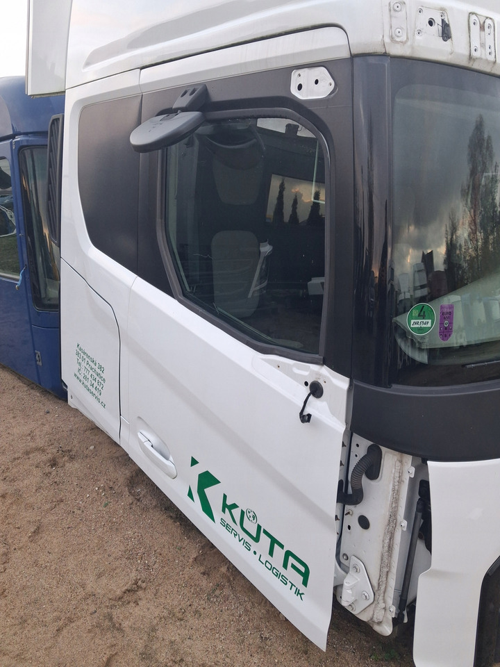 FORD KOMPLETNE PRAWE FORD F-MAX 500 TRUCKS EURO 6 - Дверь и запчасти для Грузовиков: фото 2 FORD KOMPLETNE PRAWE FORD F-MAX 500 TRUCKS EURO 6 - Дверь и запчасти для Грузовиков: фото 2