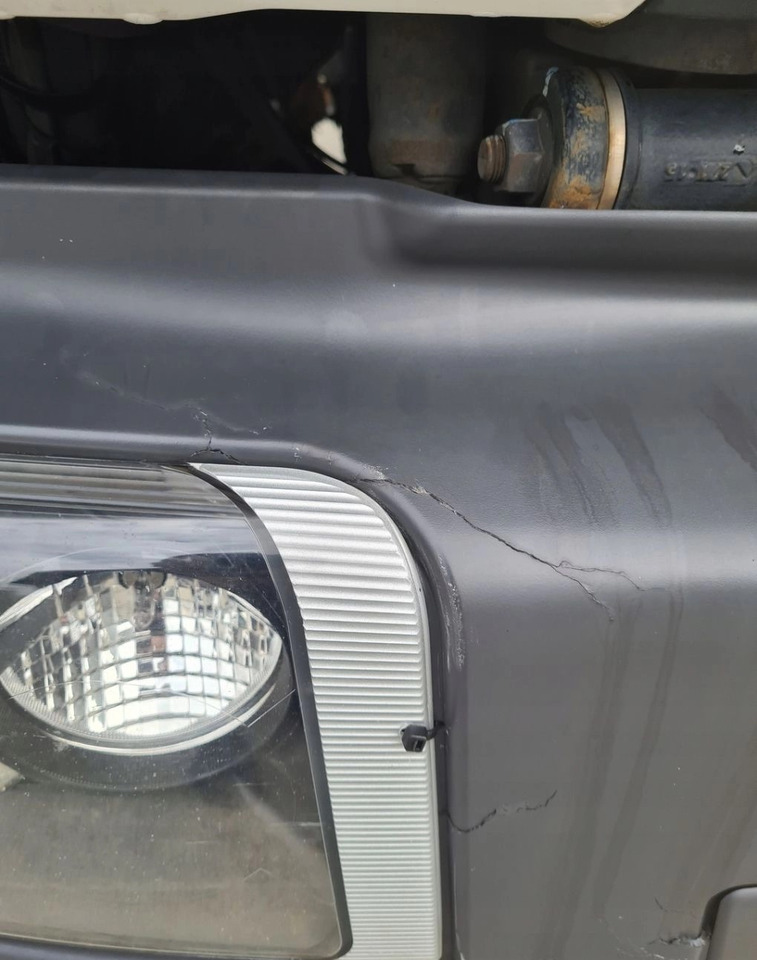 KOMPLETNY Z LAMPAMI PRZÓD RENAULT PREMIUM DXI RENAULT GAMA D - Бампер: фото 5 KOMPLETNY Z LAMPAMI PRZÓD RENAULT PREMIUM DXI RENAULT GAMA D - Бампер: фото 5