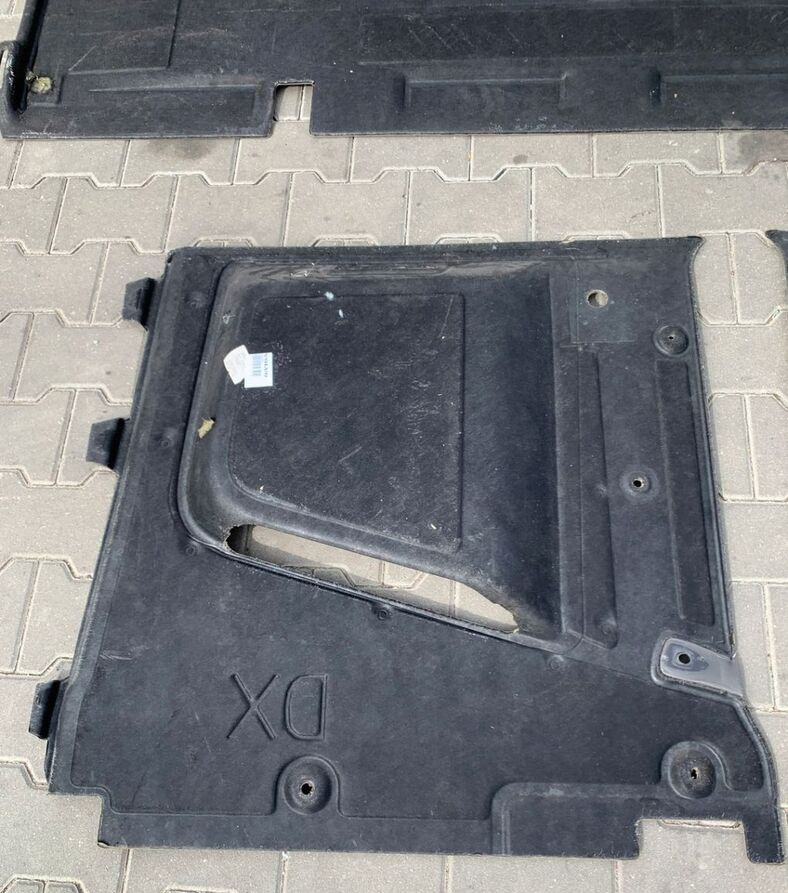 OEM TAPICERKA KOMPLET TAPICEREK KABINY VOLVO FH 4 - Кузов и экстерьер для Грузовиков: фото 3 OEM TAPICERKA KOMPLET TAPICEREK KABINY VOLVO FH 4 - Кузов и экстерьер для Грузовиков: фото 3