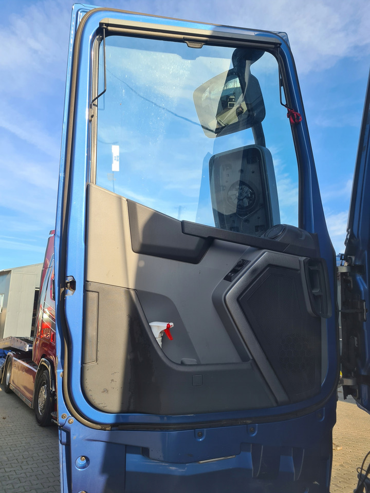 RENAULT DRZWI KOMPLETNE LEWE RENAULT GAMA T RANGE HIGH WYSOKA KABINA - Дверь и запчасти для Грузовиков: фото 5 RENAULT DRZWI KOMPLETNE LEWE RENAULT GAMA T RANGE HIGH WYSOKA KABINA - Дверь и запчасти для Грузовиков: фото 5