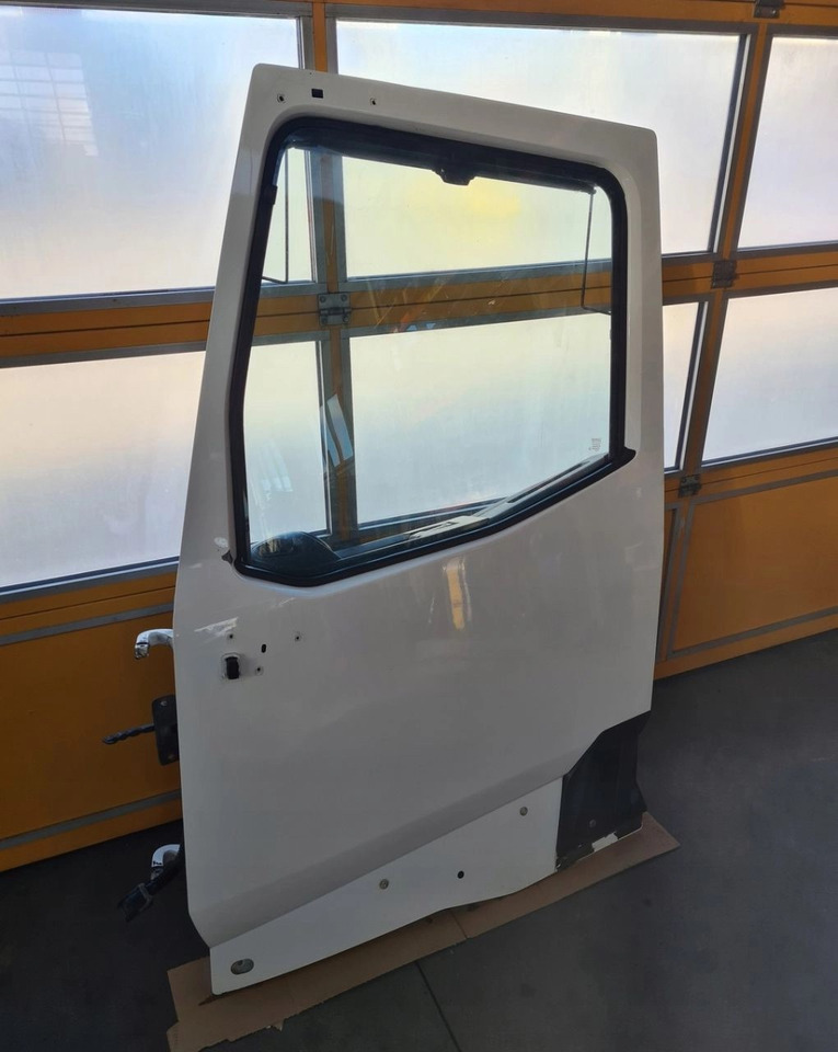 RENAULT DRZWI KOMPLETNE LEWE RENAULT GAMA T RANGE - Дверь и запчасти для Грузовиков: фото 2 RENAULT DRZWI KOMPLETNE LEWE RENAULT GAMA T RANGE - Дверь и запчасти для Грузовиков: фото 2