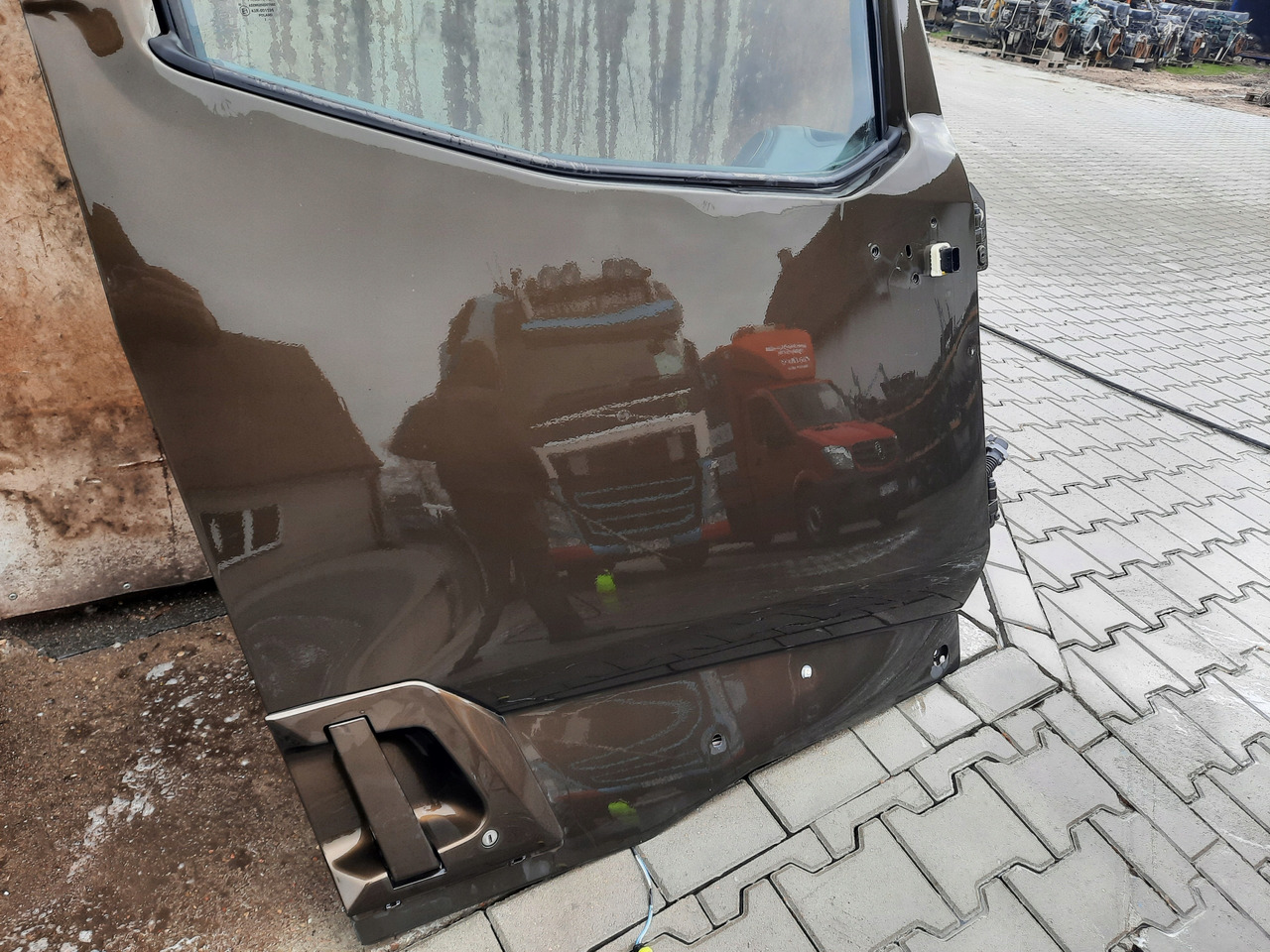 RENAULT DRZWI KOMPLETNE PRAWE RENAULT GAMA T RANGE - Дверь и запчасти для Грузовиков: фото 4 RENAULT DRZWI KOMPLETNE PRAWE RENAULT GAMA T RANGE - Дверь и запчасти для Грузовиков: фото 4