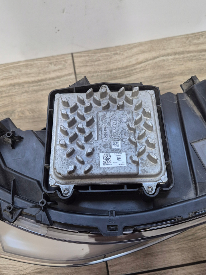 RENAULT REFLEKTOR LAMPA RENAULT RANGE T GAMA T EVOLUTION EVO LED LEWA - Передняя фара для Грузовиков: фото 5 RENAULT REFLEKTOR LAMPA RENAULT RANGE T GAMA T EVOLUTION EVO LED LEWA - Передняя фара для Грузовиков: фото 5