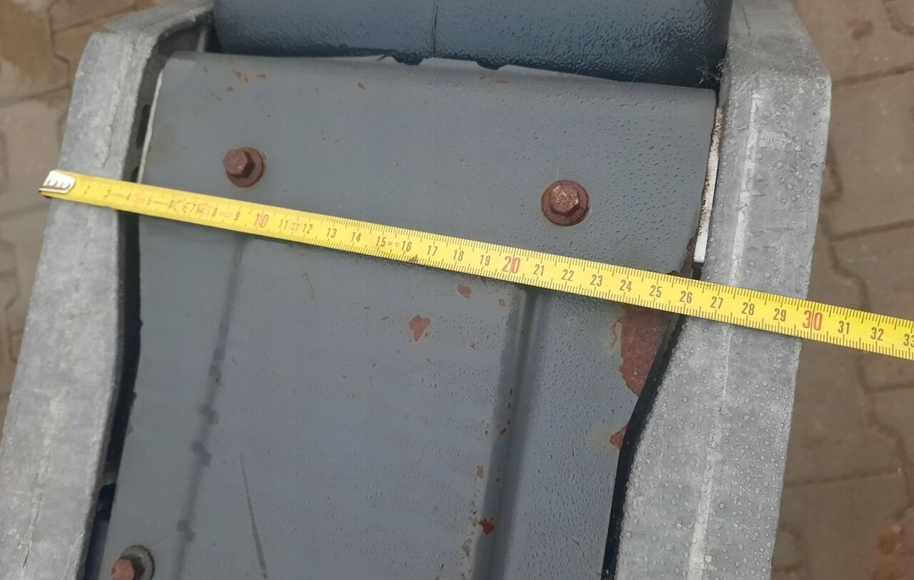 Renault GAMA - Бак для AdBlue для Грузовиков: фото 3 Renault GAMA - Бак для AdBlue для Грузовиков: фото 3