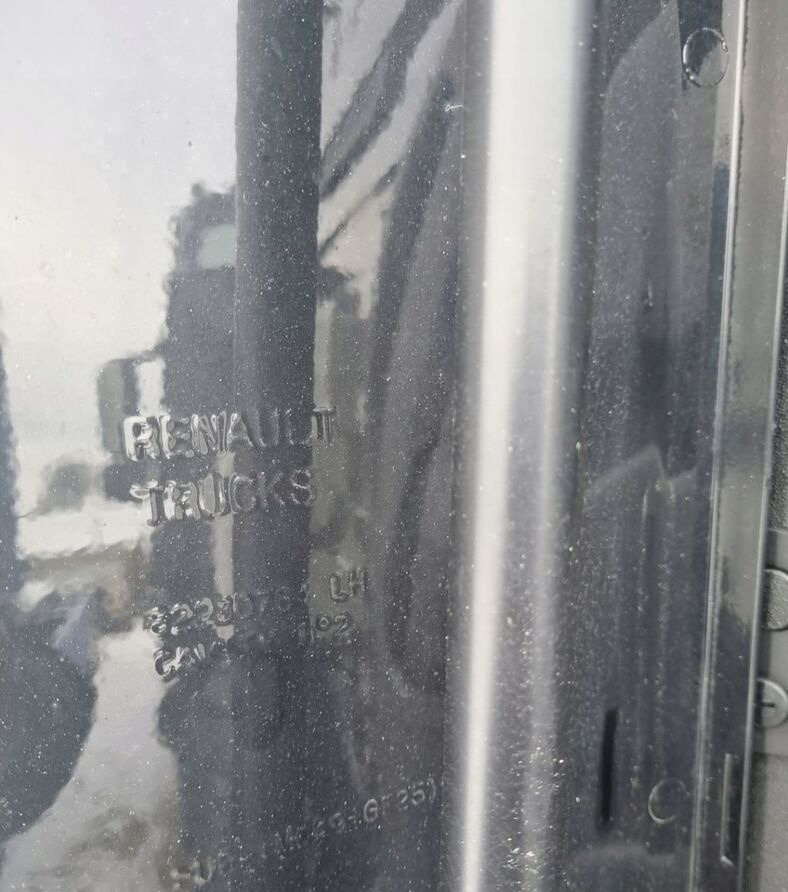 SPOILER OWIEWKA LEWA STELAŻ MOCOWANIE KABINY RENAULT RANGE GAMA - Аэродинамика/ Спойлеры для Грузовиков: фото 3 SPOILER OWIEWKA LEWA STELAŻ MOCOWANIE KABINY RENAULT RANGE GAMA - Аэродинамика/ Спойлеры для Грузовиков: фото 3