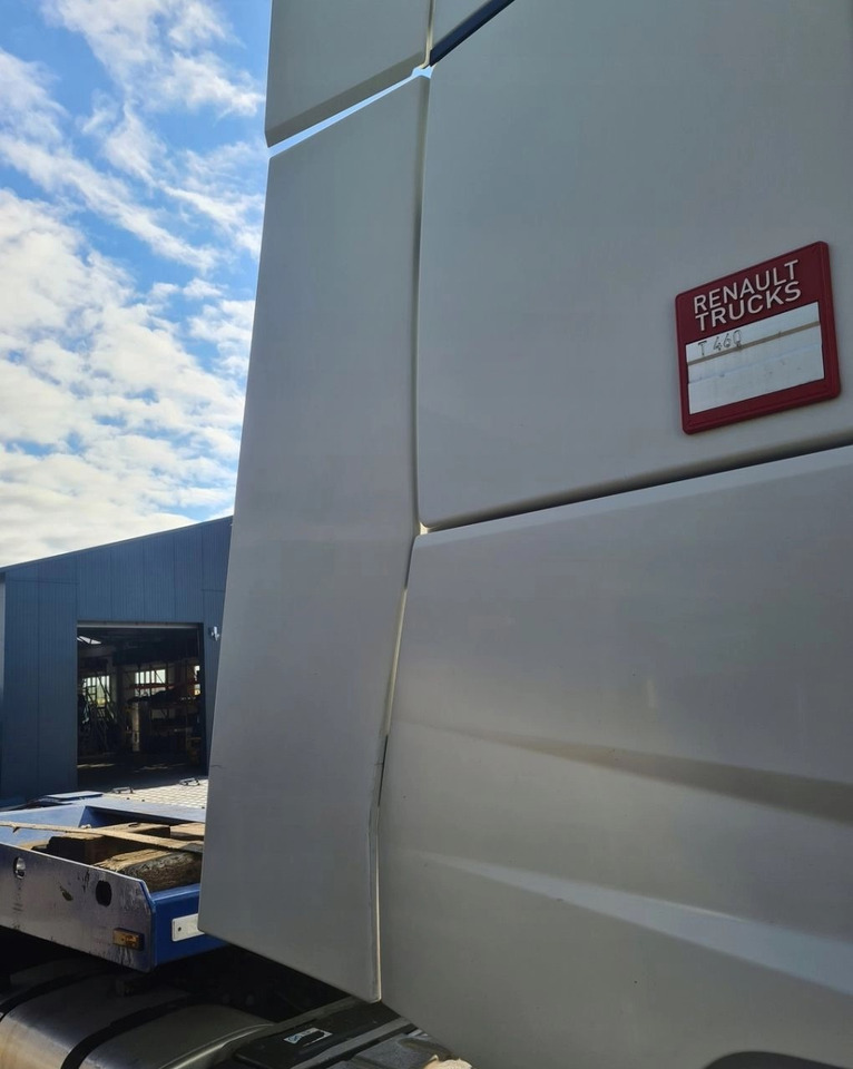 SPOILERY OWIEWKI KABINY ZAKABINOWE STELAŻ KOMPLET RENAULT GAMA T RANGE - Аэродинамика/ Спойлеры: фото 5 SPOILERY OWIEWKI KABINY ZAKABINOWE STELAŻ KOMPLET RENAULT GAMA T RANGE - Аэродинамика/ Спойлеры: фото 5