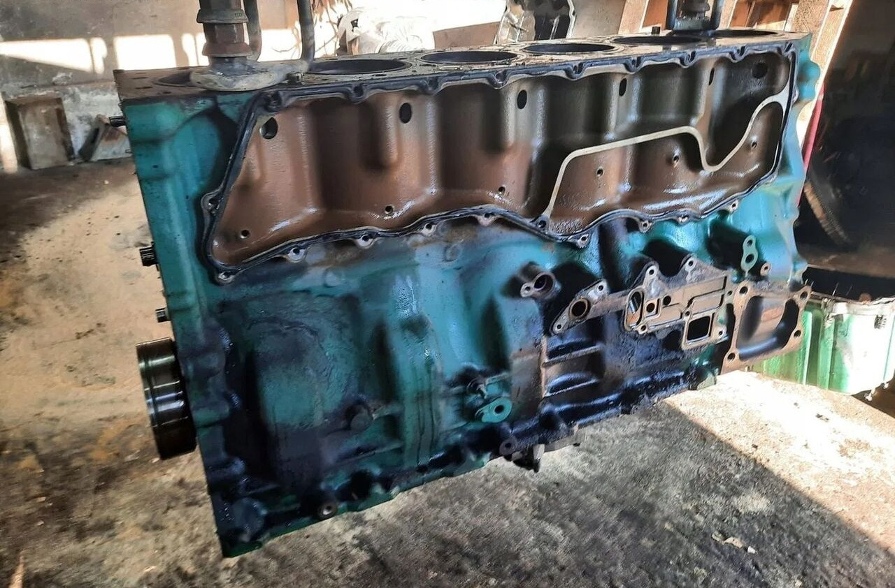 VOLVO BLOK TŁOKI WAŁ KORBOWY FM 9 D11C EUV - Двигатель для Грузовиков: фото 4 VOLVO BLOK TŁOKI WAŁ KORBOWY FM 9 D11C EUV - Двигатель для Грузовиков: фото 4