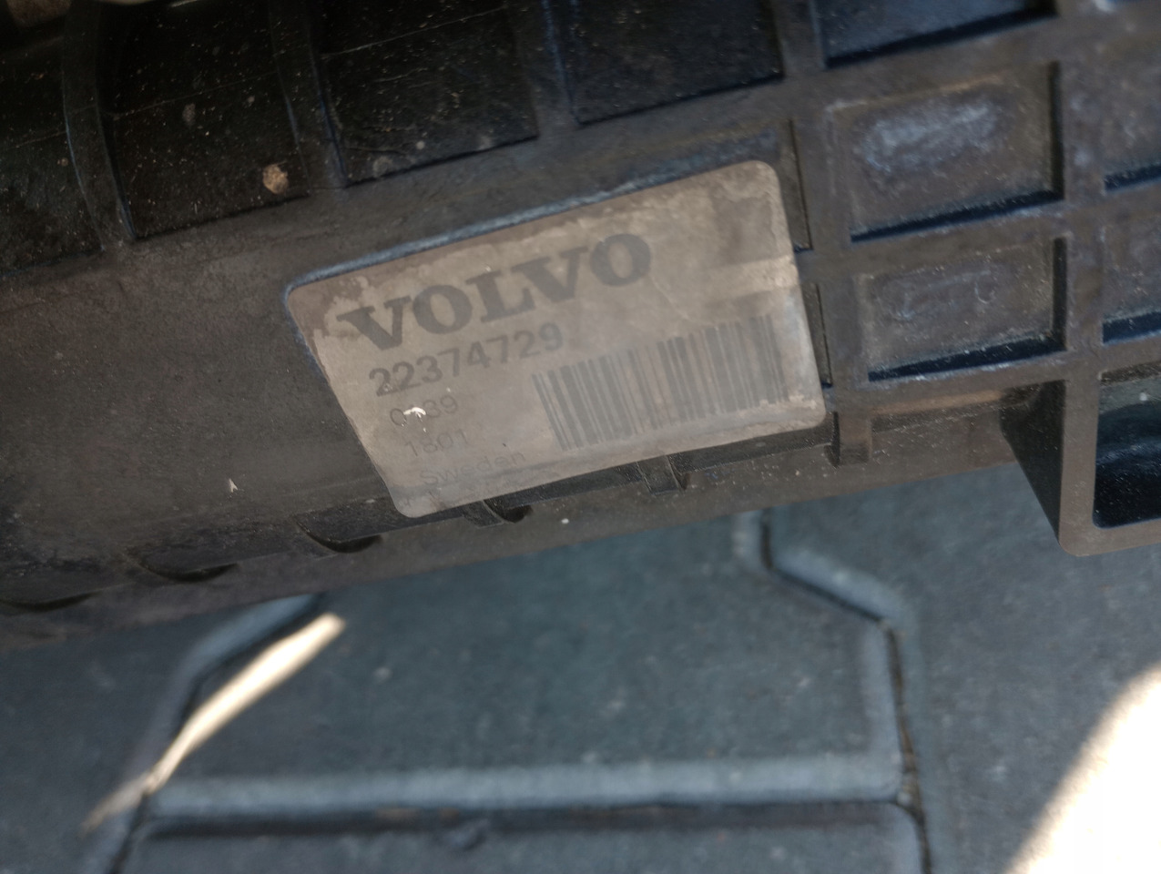 VOLVO CHŁODNICA WODY CIECZY VOLVO FH 4 RENAULT GAMA T - Радиатор для Грузовиков: фото 5 VOLVO CHŁODNICA WODY CIECZY VOLVO FH 4 RENAULT GAMA T - Радиатор для Грузовиков: фото 5