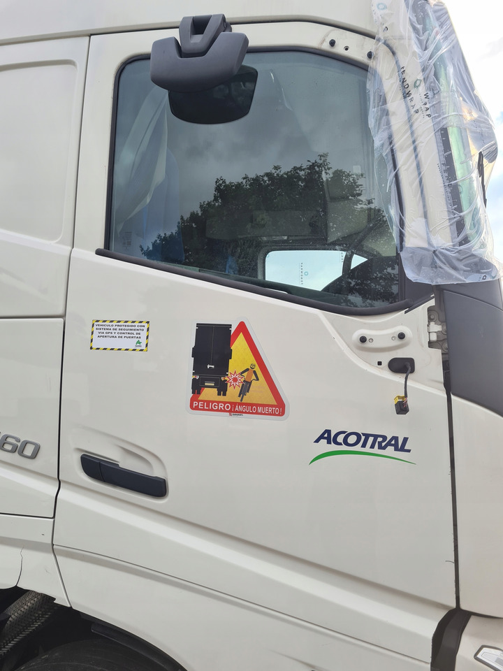 VOLVO DRZWI KOMPLETNE PRAWE VOLVO FH 5 ORYGINAŁ 1103 - Дверь и запчасти: фото 1 VOLVO DRZWI KOMPLETNE PRAWE VOLVO FH 5 ORYGINAŁ 1103 - Дверь и запчасти: фото 1