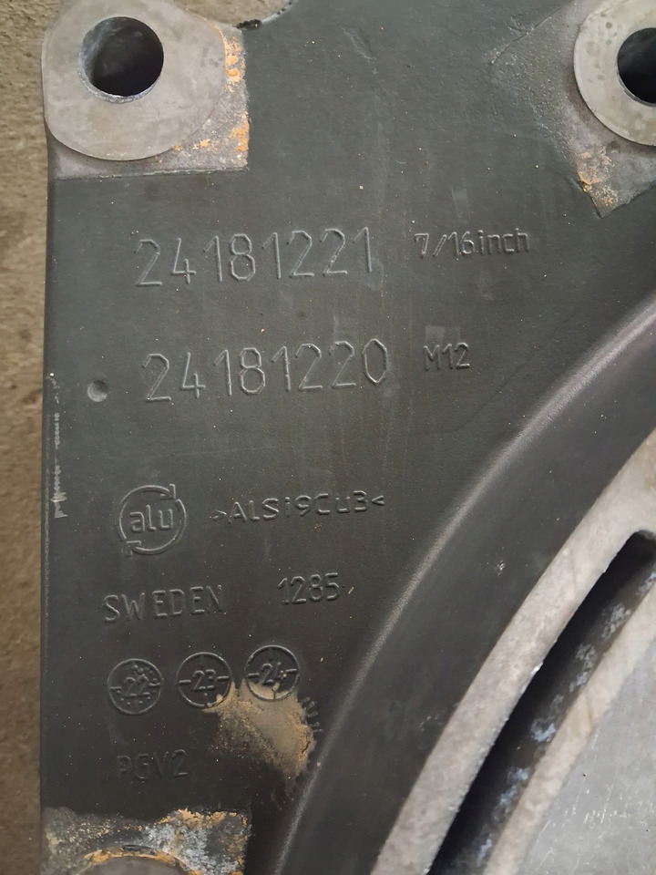 VOLVO OBUDOWA ROZRZĄDU SPRZĘGŁA TURBO COMPOUND I-SAVE VOLVO FH 5 Renault T EVO - Сцепление и запчасти: фото 3 VOLVO OBUDOWA ROZRZĄDU SPRZĘGŁA TURBO COMPOUND I-SAVE VOLVO FH 5 Renault T EVO - Сцепление и запчасти: фото 3