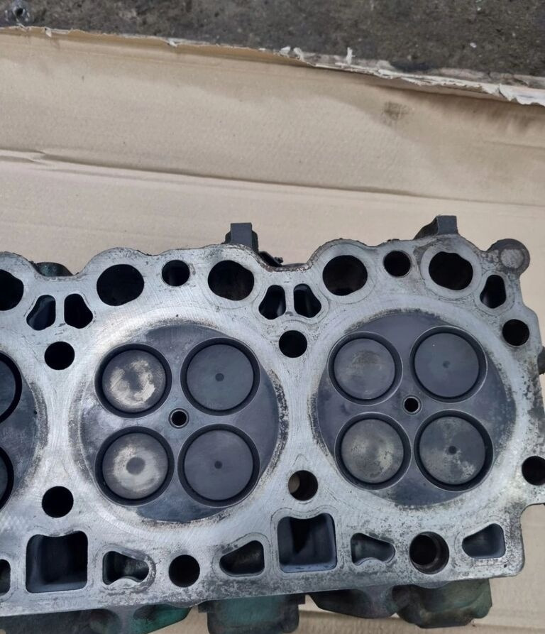Volvo GŁOWICA SILNIKA FL FE D7E D7F RENAULT MIDLUM PREMIUM DXI 7 EURO Deutz Volvo - Головка блока для Грузовиков: фото 4 Volvo GŁOWICA SILNIKA FL FE D7E D7F RENAULT MIDLUM PREMIUM DXI 7 EURO Deutz Volvo - Головка блока для Грузовиков: фото 4