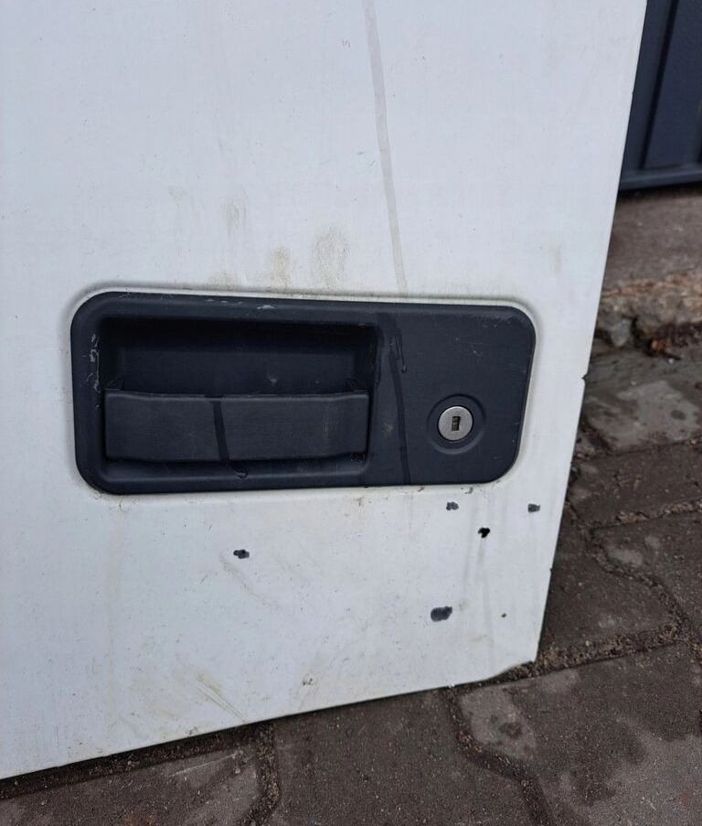 Volvo KOMPLETNE LEWE FH 13 LIFT Volvo OE - Дверь и запчасти для Грузовиков: фото 2 Volvo KOMPLETNE LEWE FH 13 LIFT Volvo OE - Дверь и запчасти для Грузовиков: фото 2