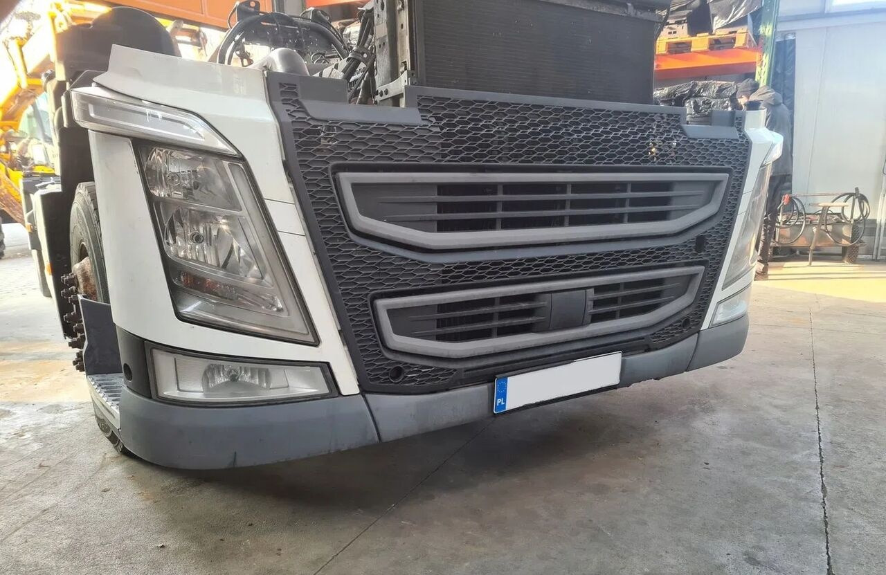 Volvo KOMPLETNY PRZÓD LAMPA ATRAPA GRILL BELKA FH 4 EURO 6 Volvo VOLVO FH 4 EURO 6 - Бампер для Грузовиков: фото 1 Volvo KOMPLETNY PRZÓD LAMPA ATRAPA GRILL BELKA FH 4 EURO 6 Volvo VOLVO FH 4 EURO 6 - Бампер для Грузовиков: фото 1