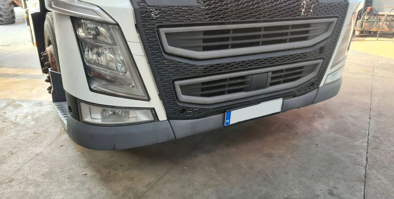 Volvo KOMPLETNY PRZÓD LAMPA ATRAPA GRILL BELKA FH 4 EURO 6 Volvo VOLVO FH 4 EURO 6 - Бампер для Грузовиков: фото 5 Volvo KOMPLETNY PRZÓD LAMPA ATRAPA GRILL BELKA FH 4 EURO 6 Volvo VOLVO FH 4 EURO 6 - Бампер для Грузовиков: фото 5