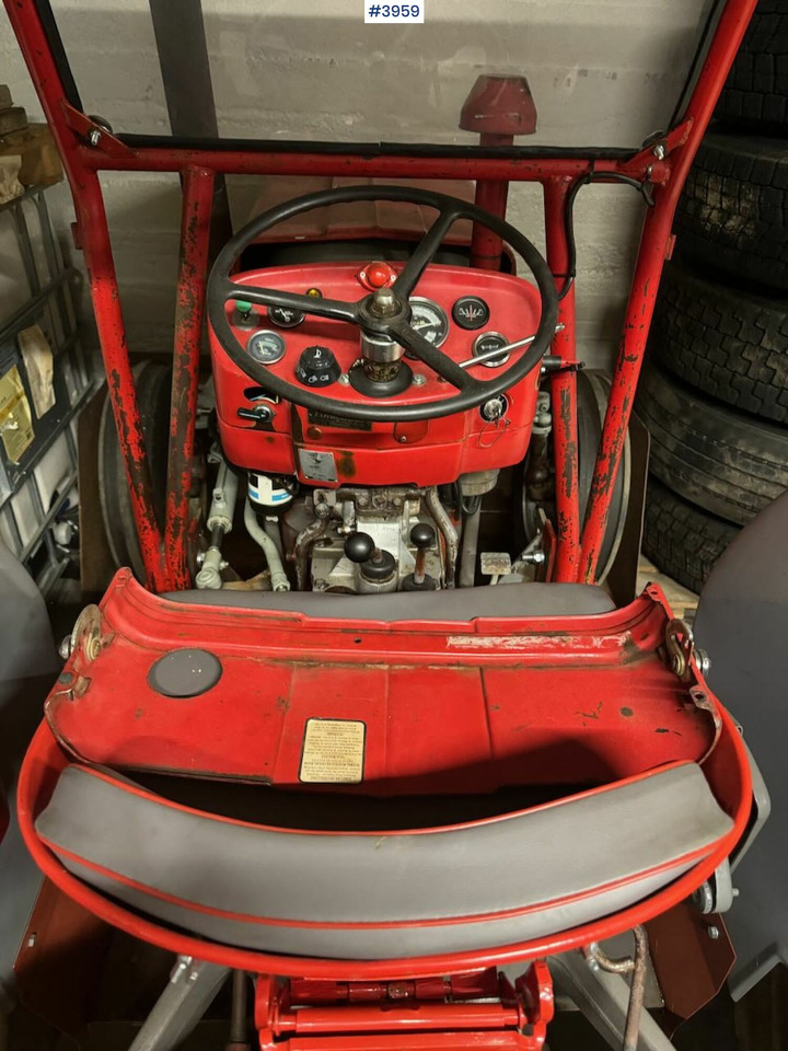 1971 Massey Ferguson 135 - Трактор: фото 4 1971 Massey Ferguson 135 - Трактор: фото 4