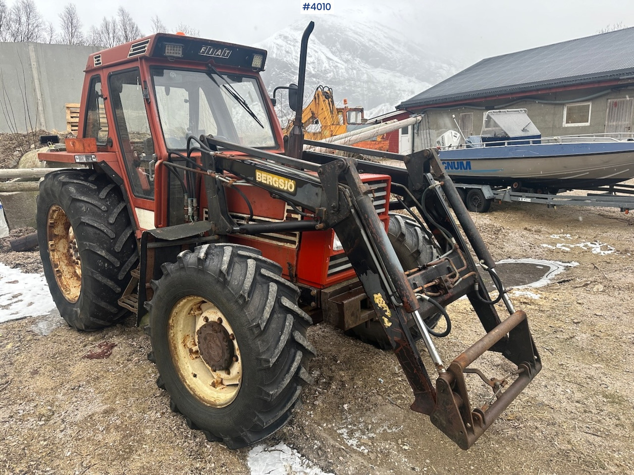1982 Fiat 780 DT w/ front loader, snow shovel, chains, top link, triangle and extra set of twin wheels. - Трактор: фото 3 1982 Fiat 780 DT w/ front loader, snow shovel, chains, top link, triangle and extra set of twin wheels. - Трактор: фото 3