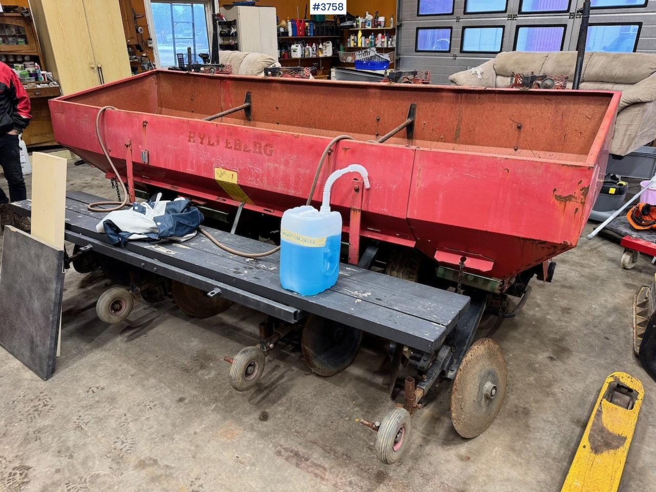 1985 Hylleberg 442 potato planter - Картофелесажалка: фото 4 1985 Hylleberg 442 potato planter - Картофелесажалка: фото 4