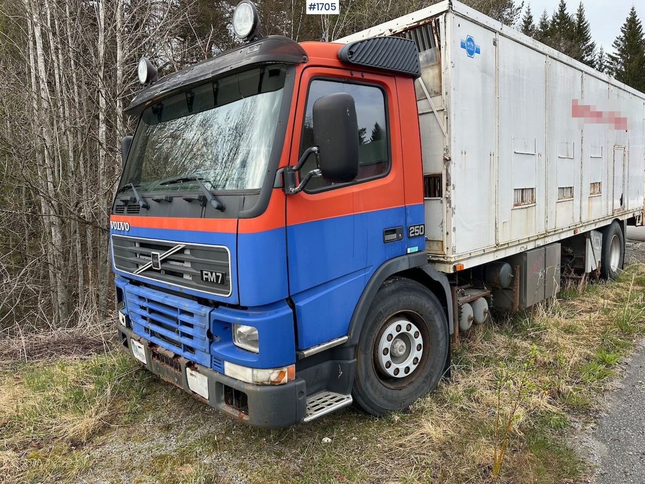 2000 Volvo 250 4x2 reparasjonsobjekt - Грузовик с закрытым кузовом: фото 3 2000 Volvo 250 4x2 reparasjonsobjekt - Грузовик с закрытым кузовом: фото 3
