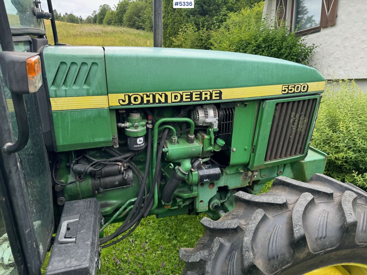 2001 John Deere 5500 - Трактор: фото 5 2001 John Deere 5500 - Трактор: фото 5