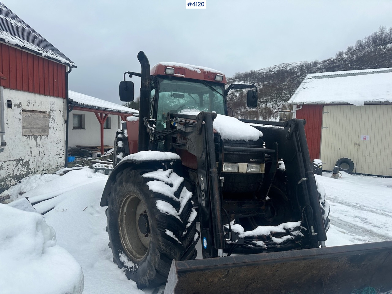 2002 CASE MX 135 MAXXUM 4x4 tractor with front loader. - Трактор: фото 5 2002 CASE MX 135 MAXXUM 4x4 tractor with front loader. - Трактор: фото 5