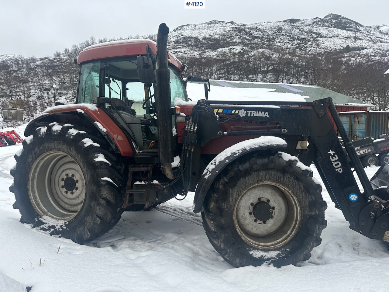 2002 CASE MX 135 MAXXUM 4x4 tractor with front loader. - Трактор: фото 1 2002 CASE MX 135 MAXXUM 4x4 tractor with front loader. - Трактор: фото 1