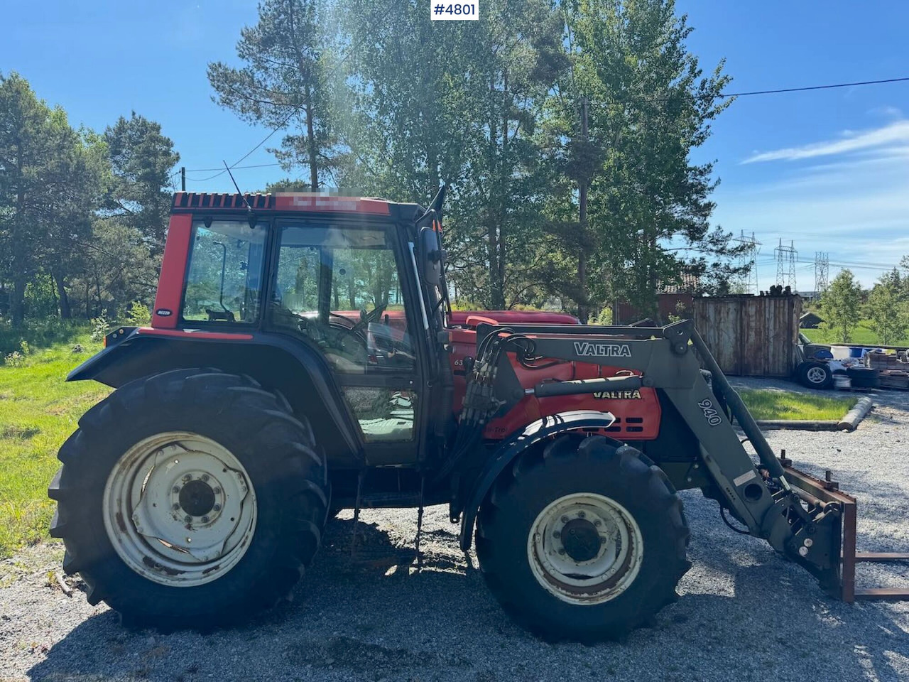 2002 Valtra 6300 4x4 w/ front loader - Трактор: фото 4 2002 Valtra 6300 4x4 w/ front loader - Трактор: фото 4