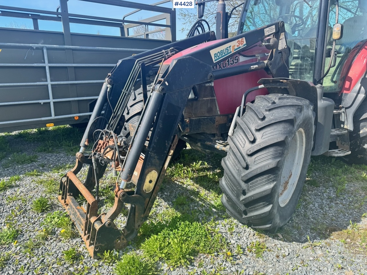 2004 Case MXU 135 4x4 w/ Front Loader. - Трактор: фото 2 2004 Case MXU 135 4x4 w/ Front Loader. - Трактор: фото 2