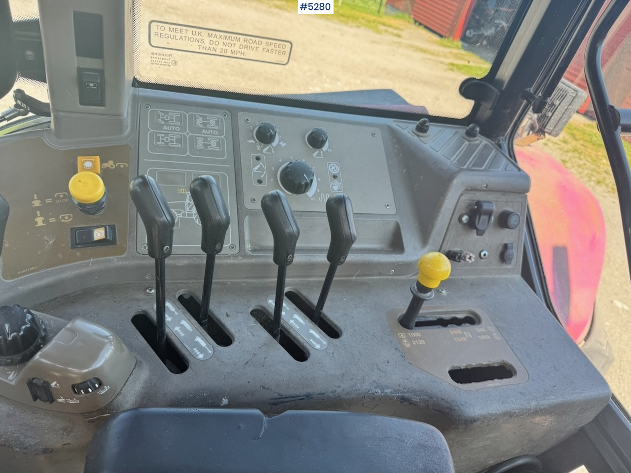 2006 Case MXM120 4x4 with front loader в лизинг 2006 Case MXM120 4x4 with front loader: фото 17