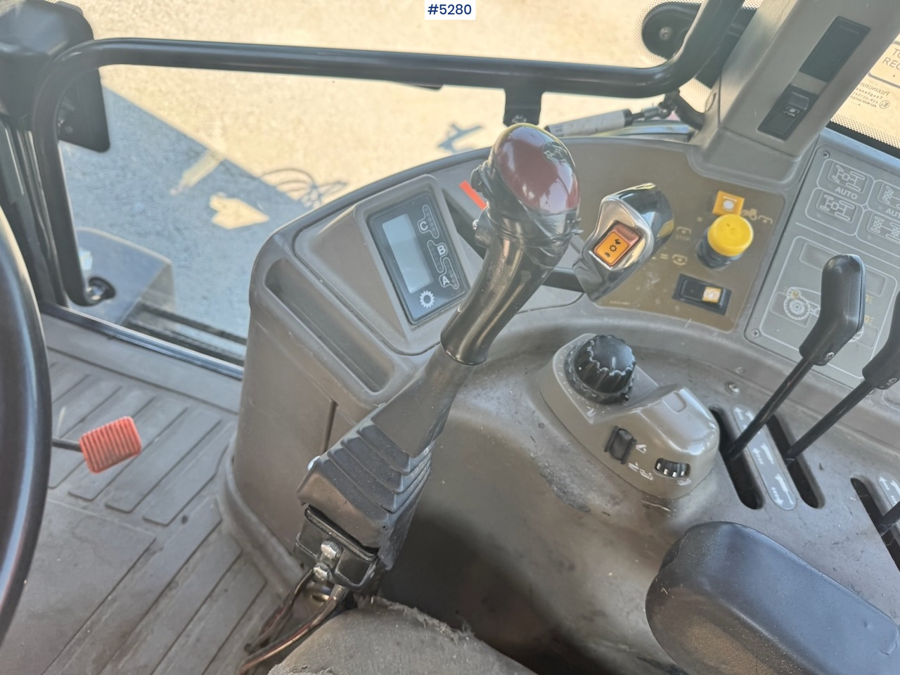 2006 Case MXM120 4x4 with front loader в лизинг 2006 Case MXM120 4x4 with front loader: фото 16