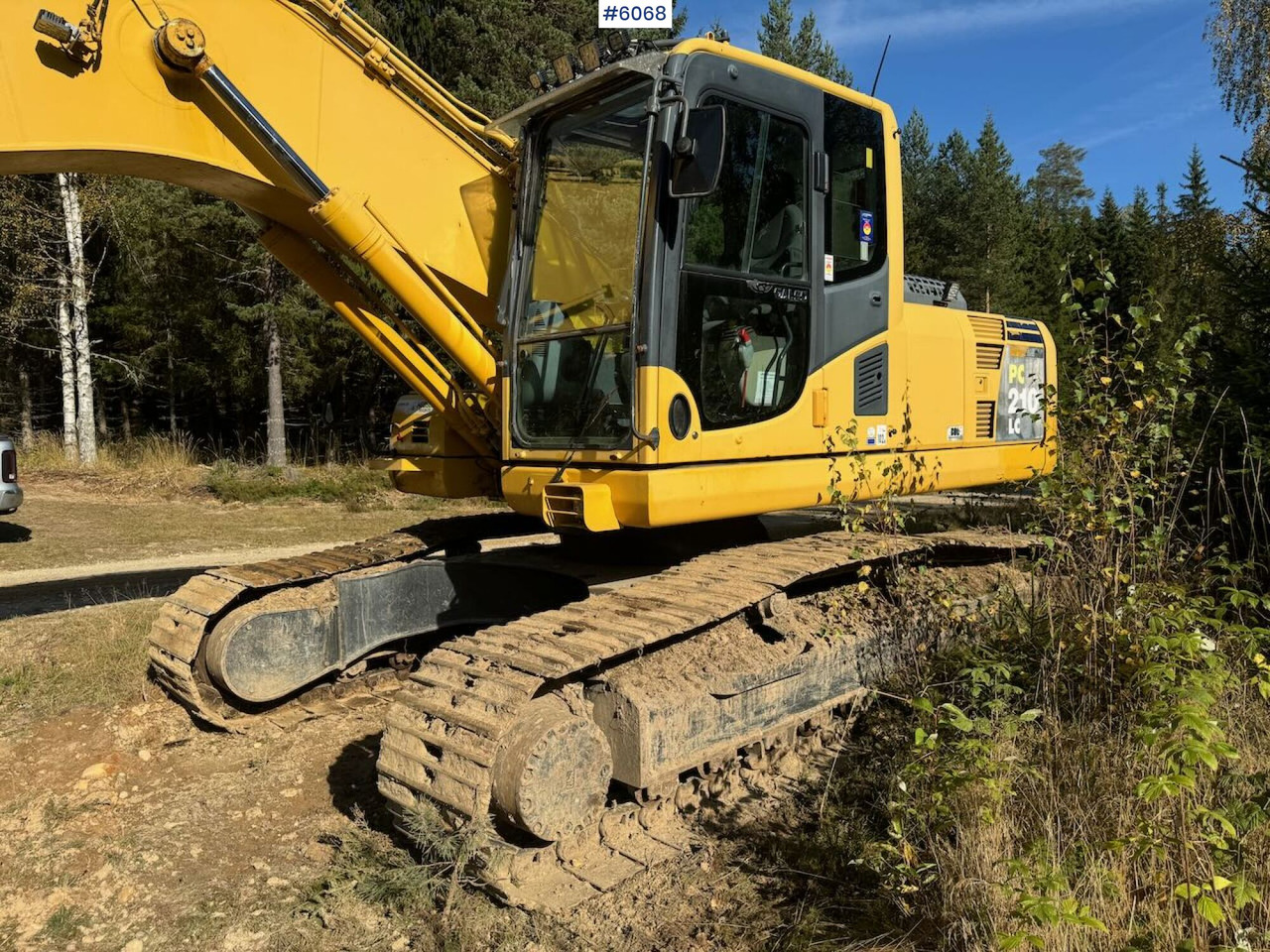 2007 Komatsu PC210LC Tracked Excavator with 3 buckets, tilt, grapple, and ripper. - Экскаватор: фото 2 2007 Komatsu PC210LC Tracked Excavator with 3 buckets, tilt, grapple, and ripper. - Экскаватор: фото 2