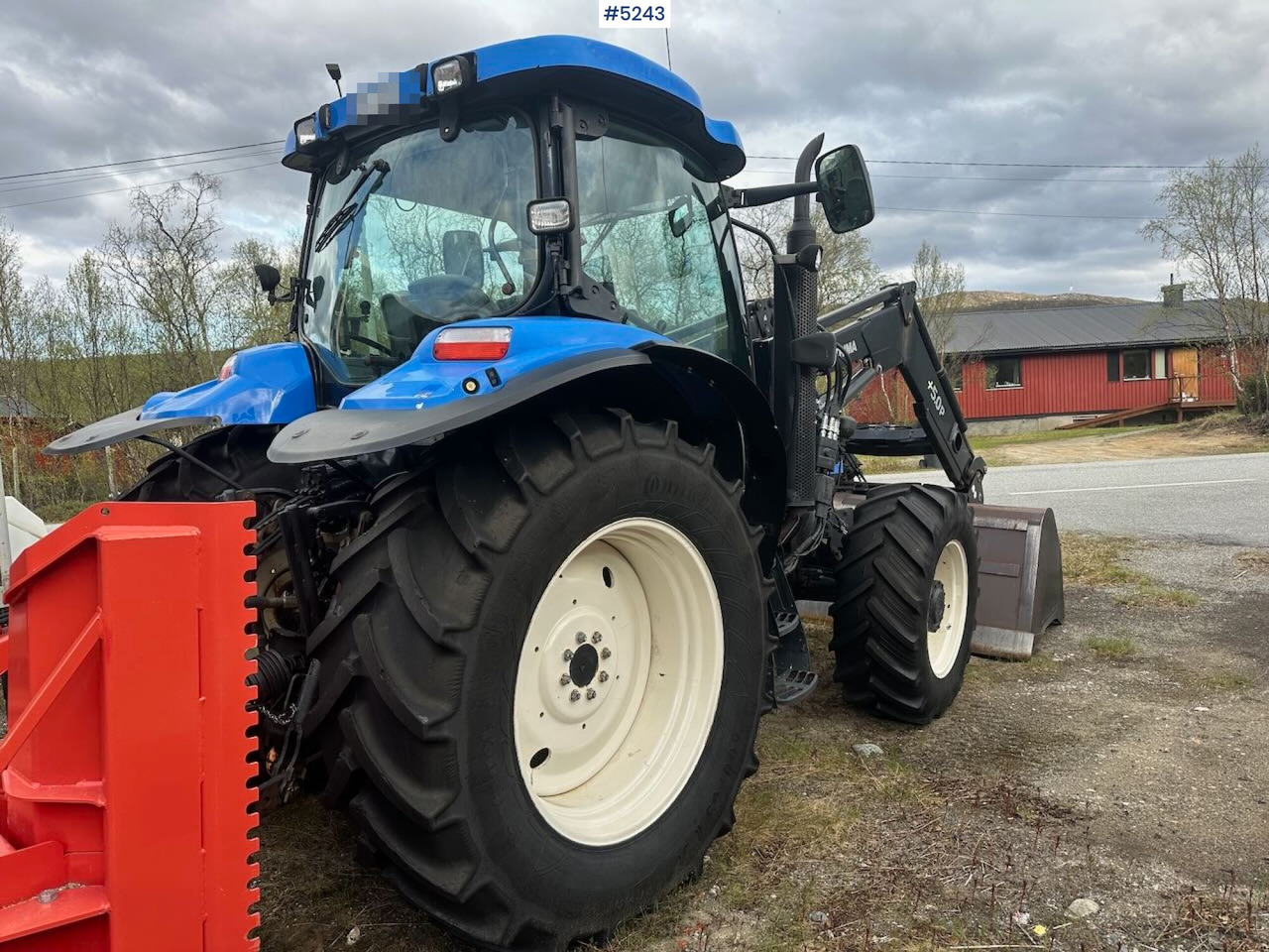 2007 New Holland TS135 4x4 tractor w/ front loader. WATCH VIDEO. - Трактор: фото 5 2007 New Holland TS135 4x4 tractor w/ front loader. WATCH VIDEO. - Трактор: фото 5