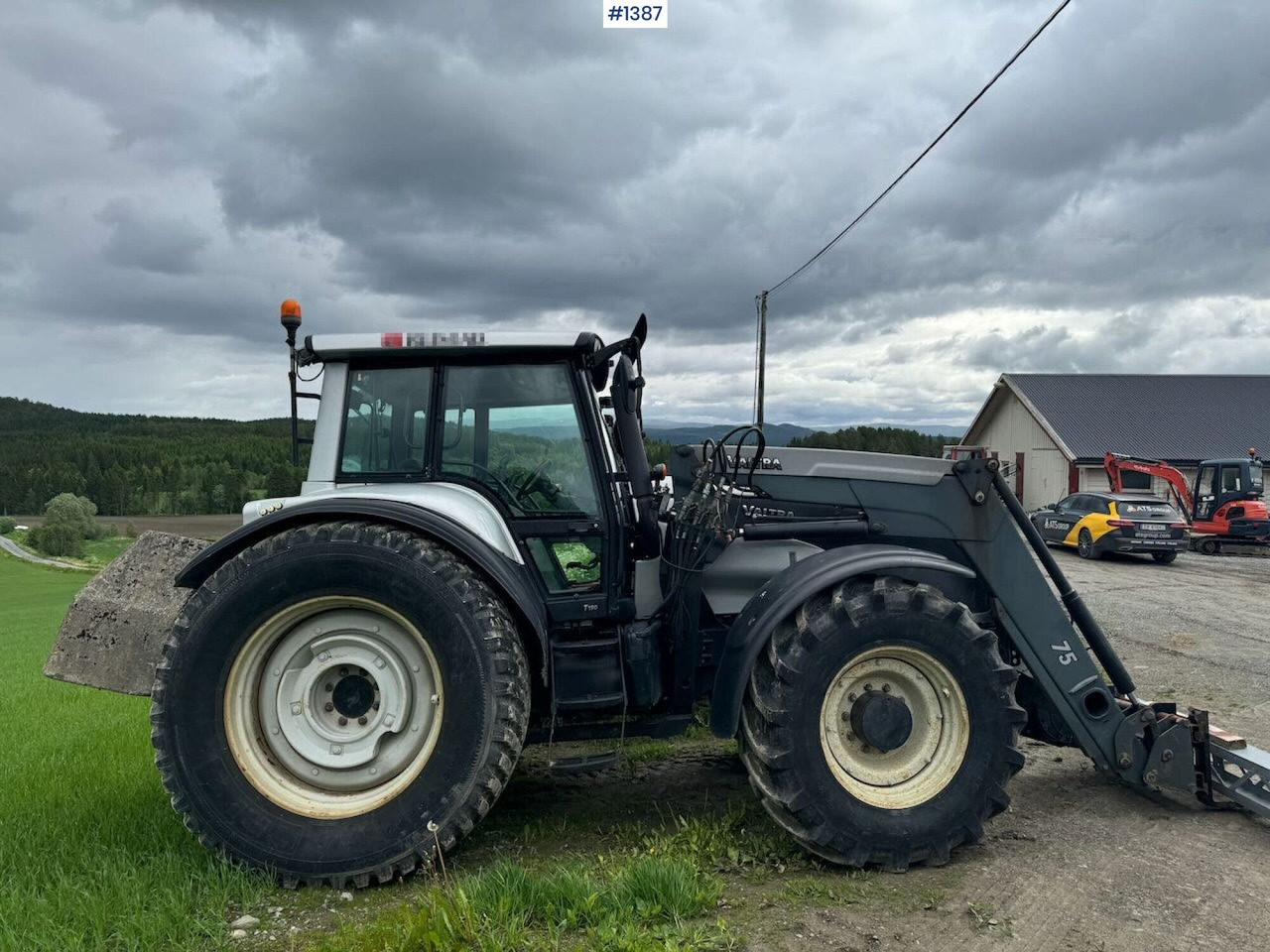 2007 Valtra T190 4x4 Tractor w/ bucket - Трактор: фото 2 2007 Valtra T190 4x4 Tractor w/ bucket - Трактор: фото 2