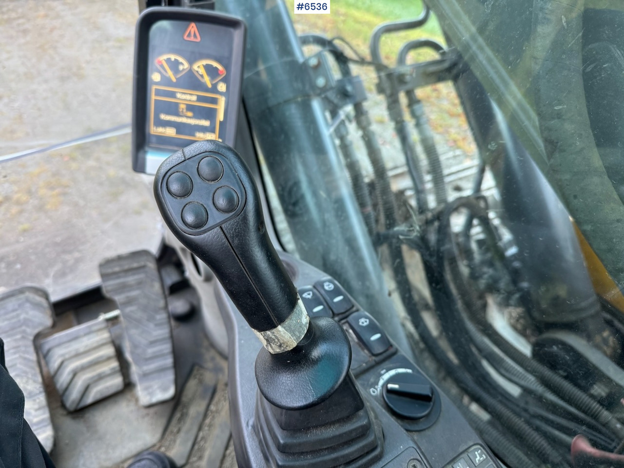 Экскаватор 2007 Volvo EC 210 CL w/ excavator bucket and good chassis.: фото 18