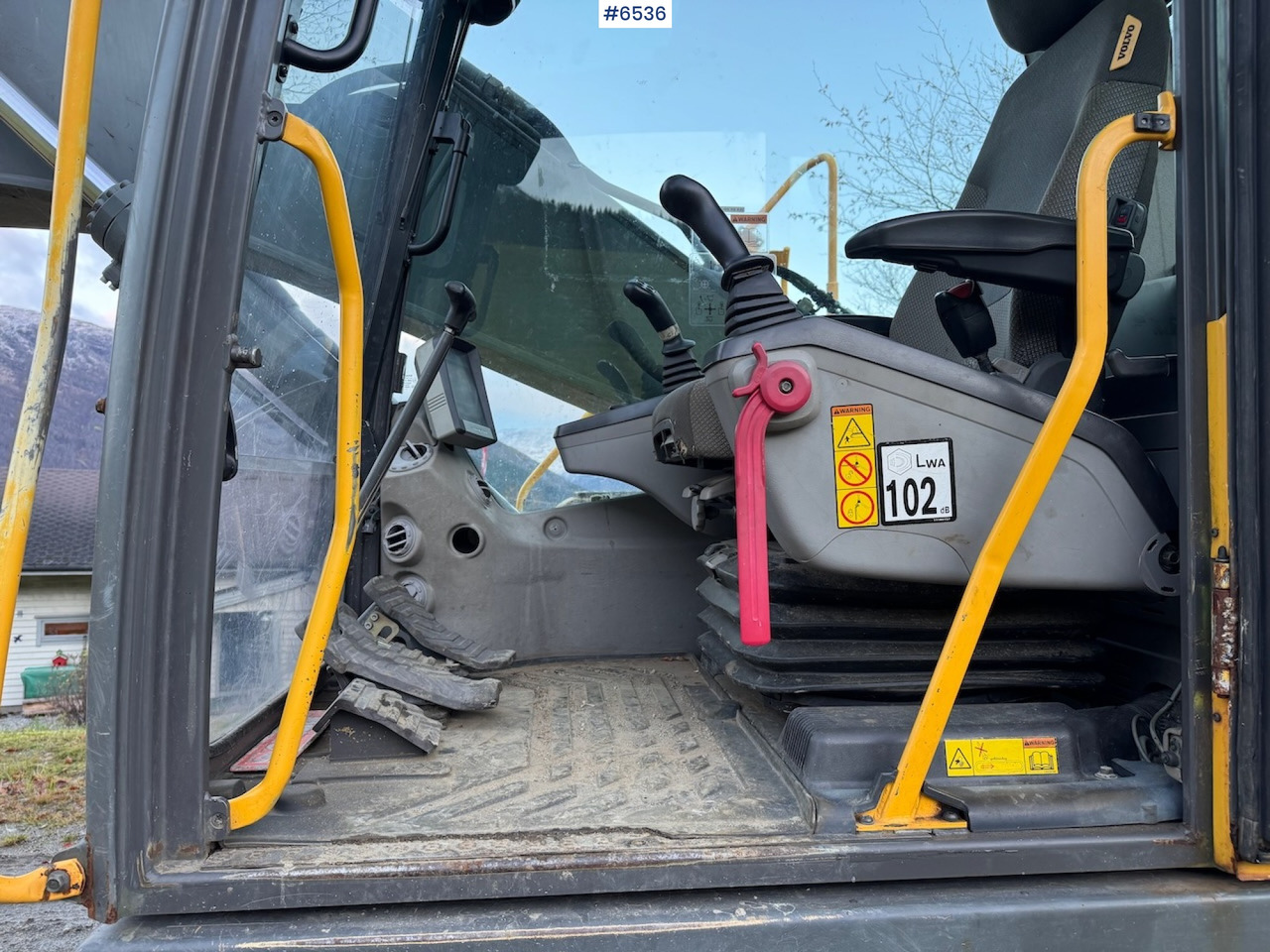 Экскаватор 2007 Volvo EC 210 CL w/ excavator bucket and good chassis.: фото 15