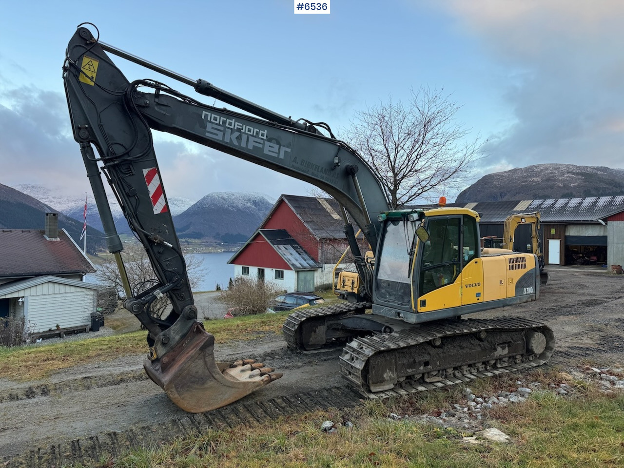 Экскаватор 2007 Volvo EC 210 CL w/ excavator bucket and good chassis.: фото 7