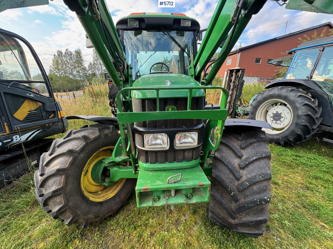 2008 John Deere 6320 SE with front loader and 2 buckets! - Трактор: фото 4 2008 John Deere 6320 SE with front loader and 2 buckets! - Трактор: фото 4