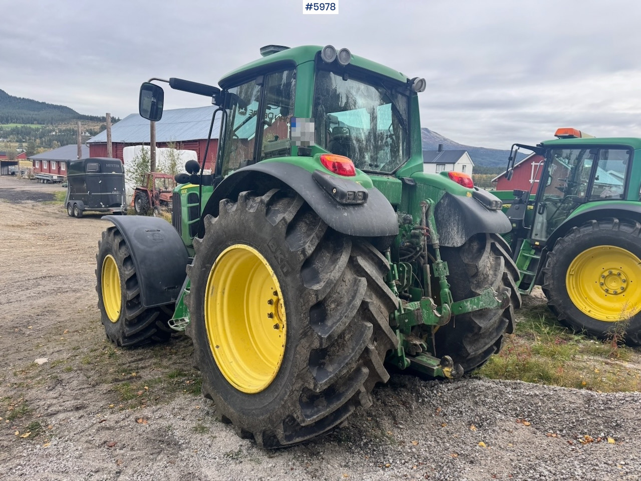 Трактор 2010 John Deere 6930 with Front Hydraulic: фото 11
