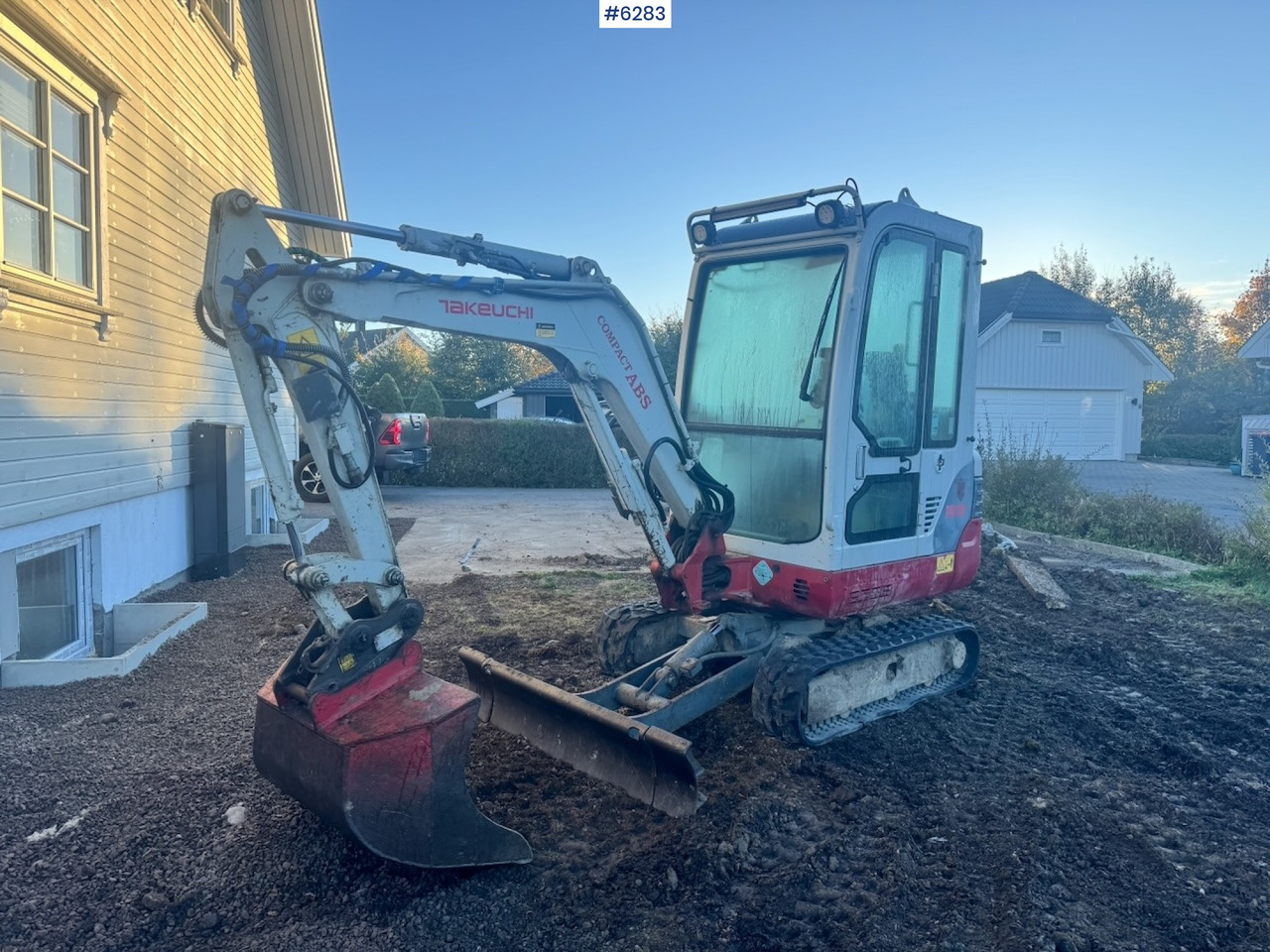 2010 Takeuchi TB219 Mini Excavator with Rototilt and 2 buckets. - Экскаватор: фото 1 2010 Takeuchi TB219 Mini Excavator with Rototilt and 2 buckets. - Экскаватор: фото 1