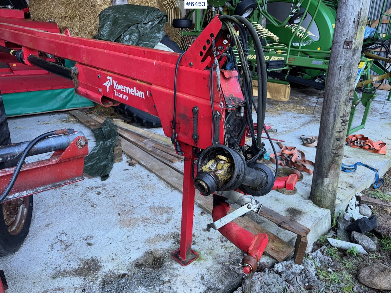 2011 Kverneland Taarup 4332 CT w/ BX Assembly belt - Техника для сенозаготовки: фото 5 2011 Kverneland Taarup 4332 CT w/ BX Assembly belt - Техника для сенозаготовки: фото 5