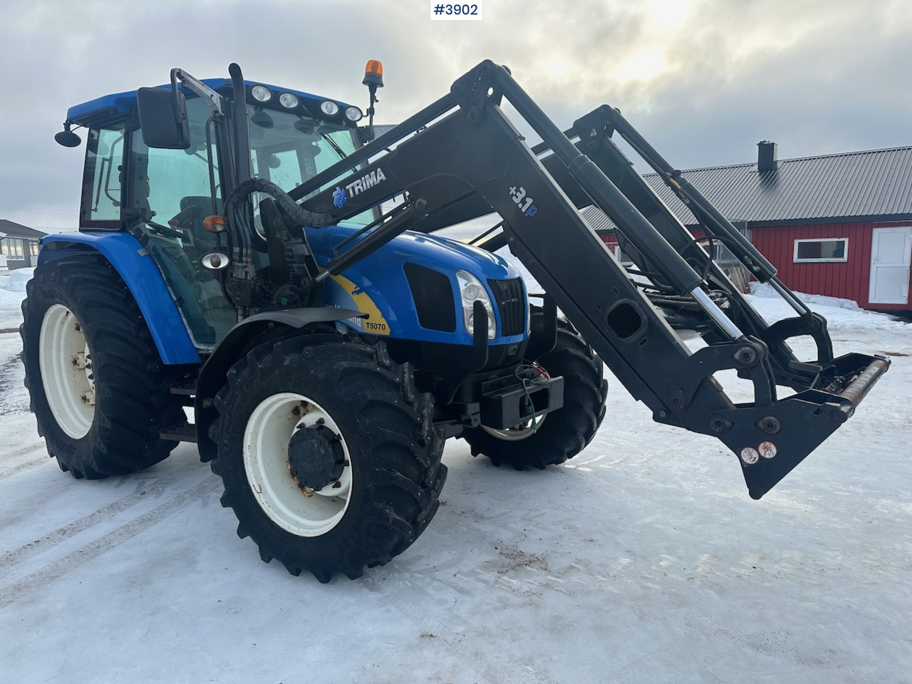 2011 New Holland T5070 4x4 m/ frontlaster - Трактор: фото 2 2011 New Holland T5070 4x4 m/ frontlaster - Трактор: фото 2