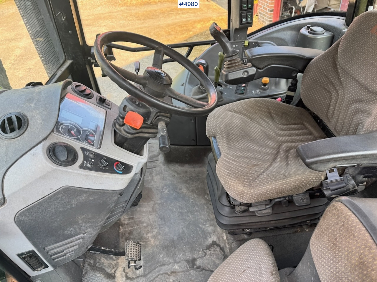 Трактор 2012 Claas Arion 430 with Front Loader – 5000 Hours!: фото 14