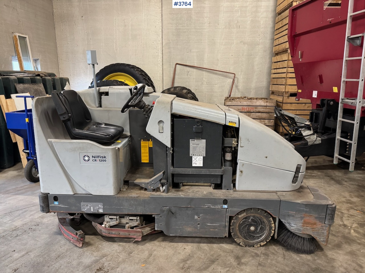 2012 Nilfisk CR 1200 broom and sweeper - Промышленная подметальная машина: фото 3 2012 Nilfisk CR 1200 broom and sweeper - Промышленная подметальная машина: фото 3