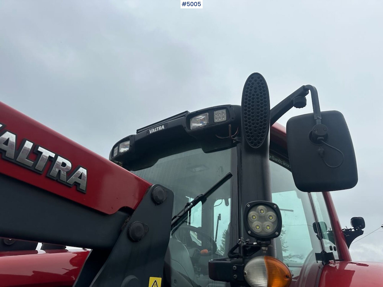 2012 Valtra T213 - Трактор: фото 5 2012 Valtra T213 - Трактор: фото 5