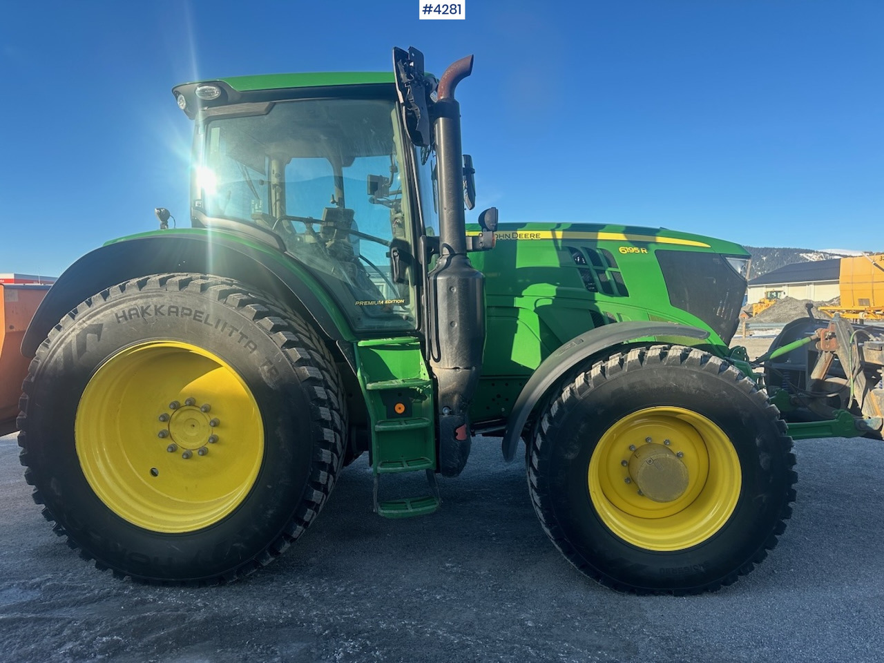 2021 John Deere 6195R 4x4 Tractor with summer and winter tires - Трактор: фото 5 2021 John Deere 6195R 4x4 Tractor with summer and winter tires - Трактор: фото 5
